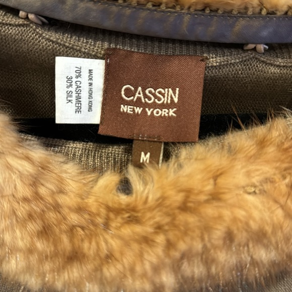 Sherry Cassin cashmere & Silk sweater with fur detachable collar.  Vintage - Picture 3 of 4